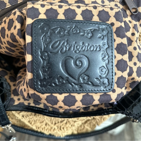 Brighton Shelly Shoulder Handbag Natural Material with Patterned Inside - Picture 11 of 11